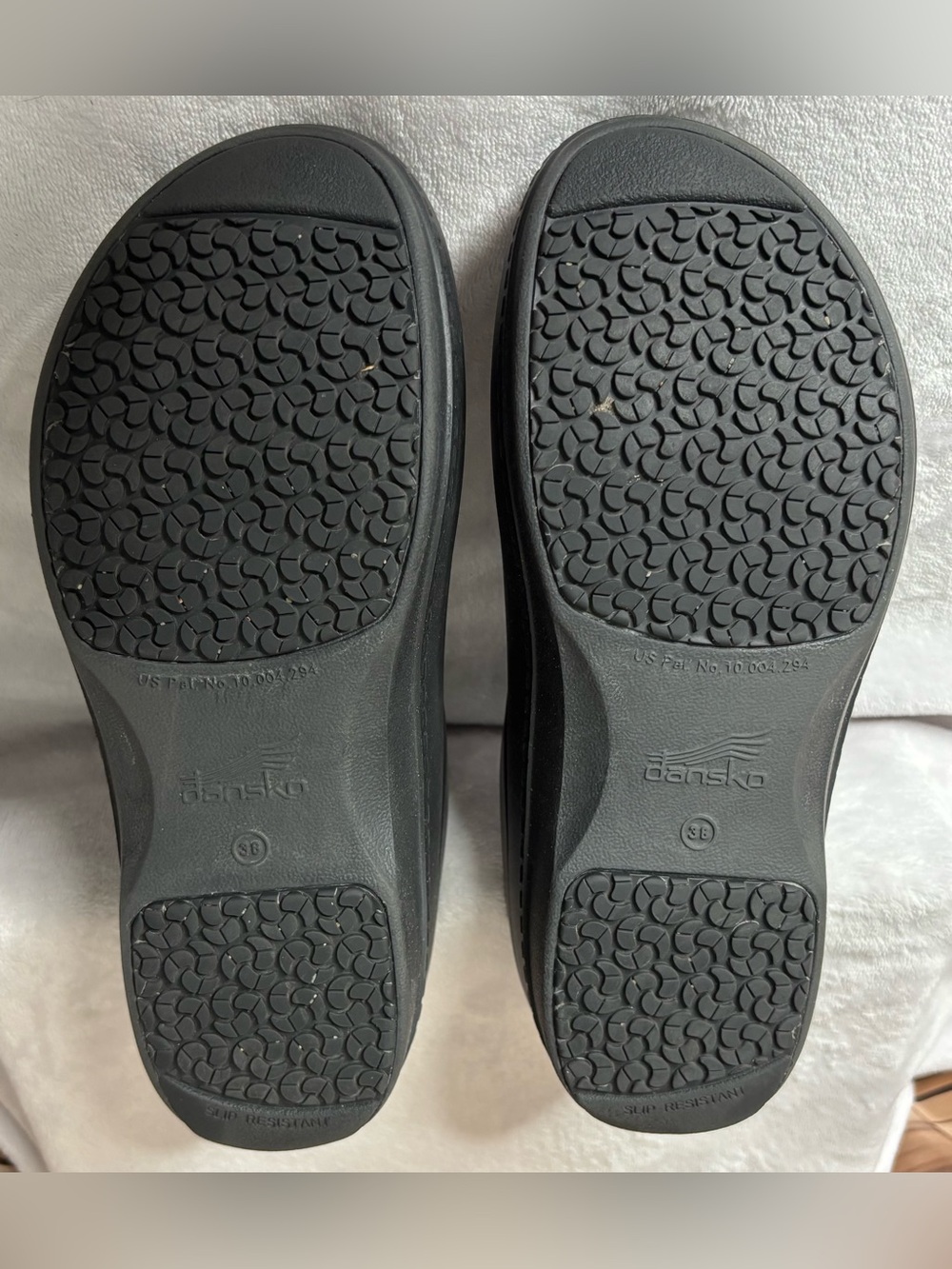 Dansko Kaci Black Molded Slip Resistant Nursing Clogs Women's 38 US 7.5-8 - Picture 12 of 16